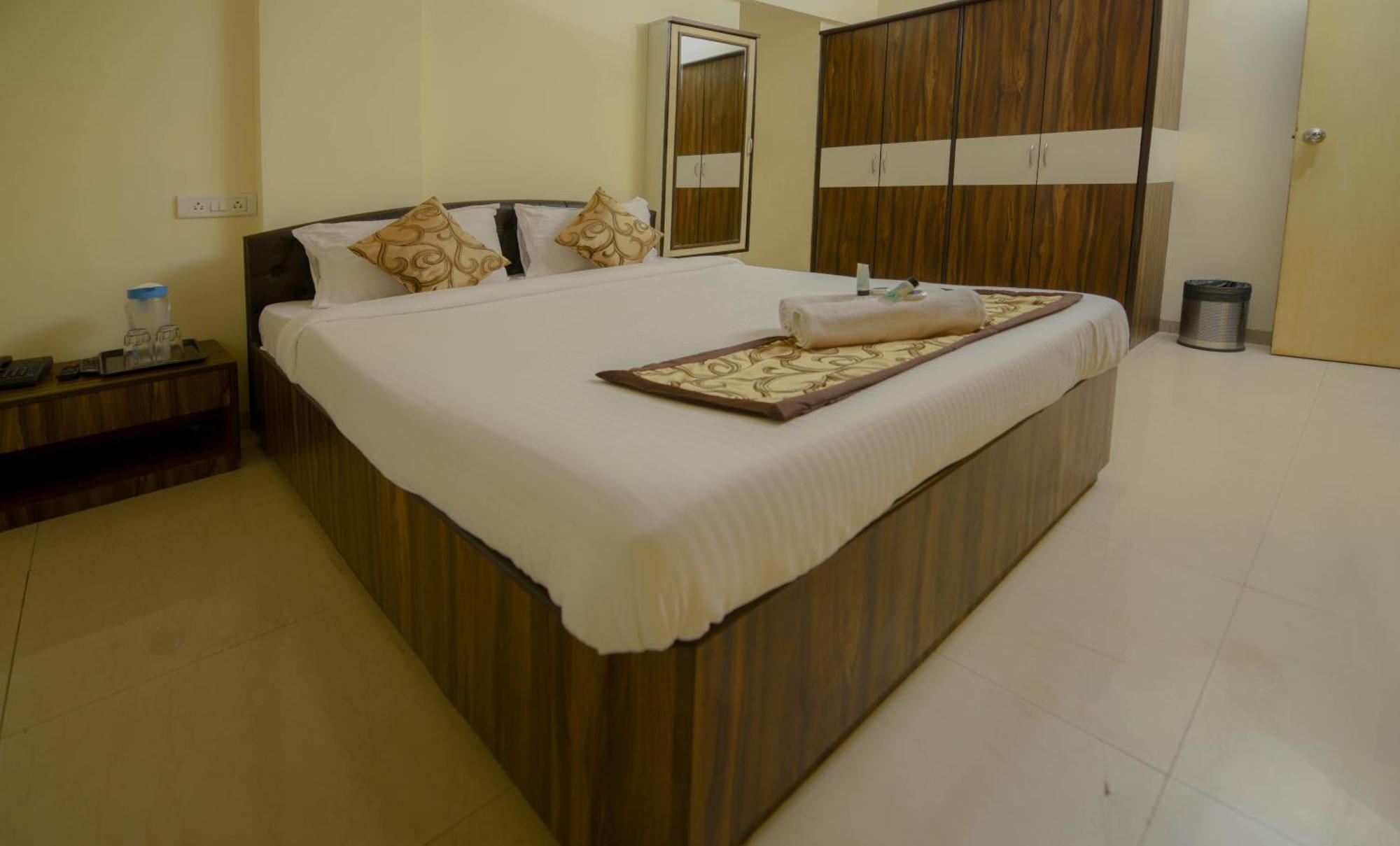 Lalsai Residency Andheri Bombaim Exterior foto